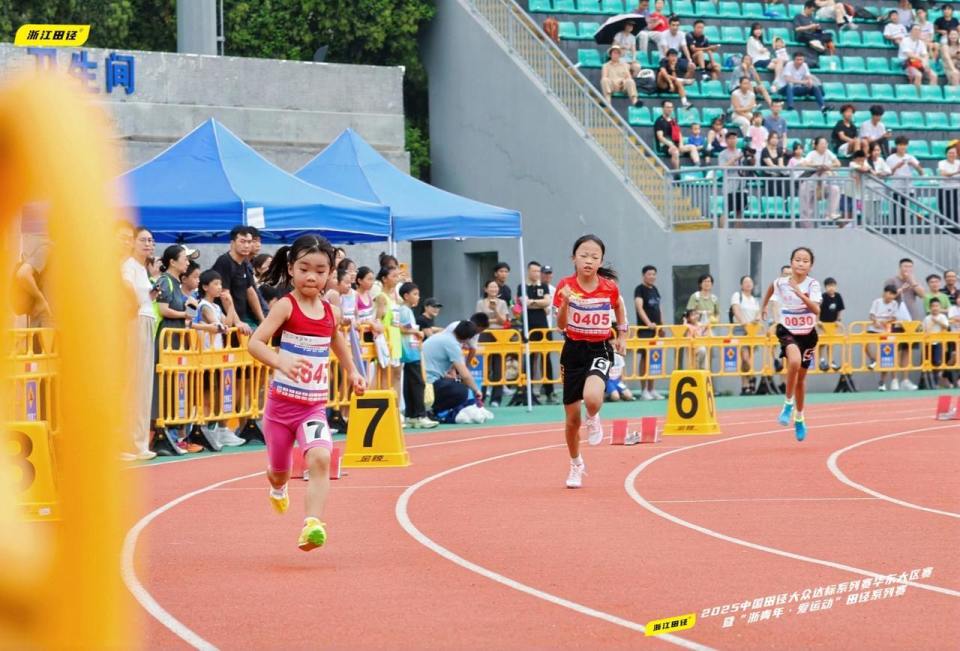 的成绩了, 记者, 普及田径知 的成绩了, 记者, 普及田径知